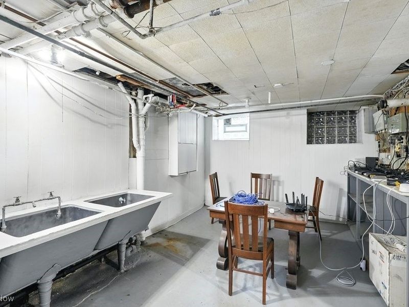 697 W Market Street, Akron, OH 44303 Photo 42