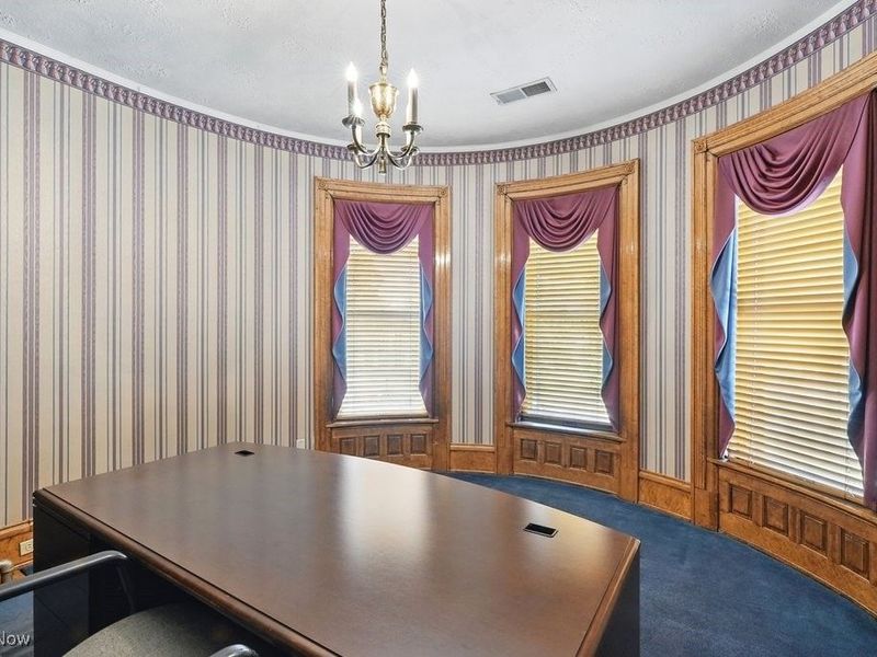 697 W Market Street, Akron, OH 44303 Photo 8