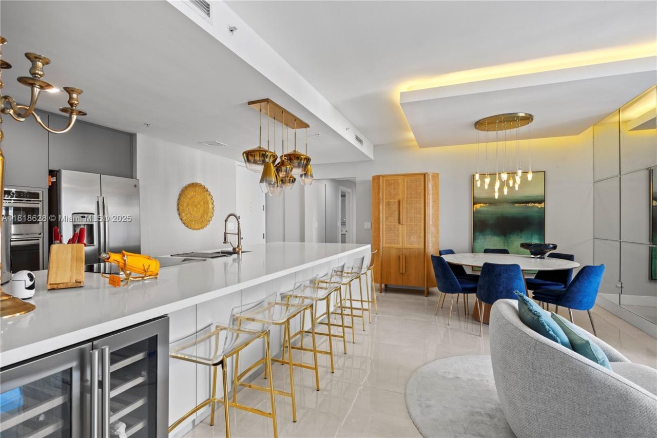 801 Brickell Key Blvd, Unit 2203, Miami, FL 33131 Photo