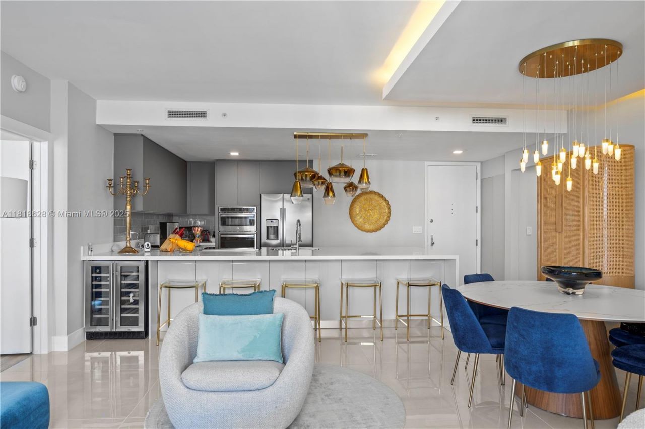 801 Brickell Key Blvd, Unit 2203, Miami, FL 33131 Photo