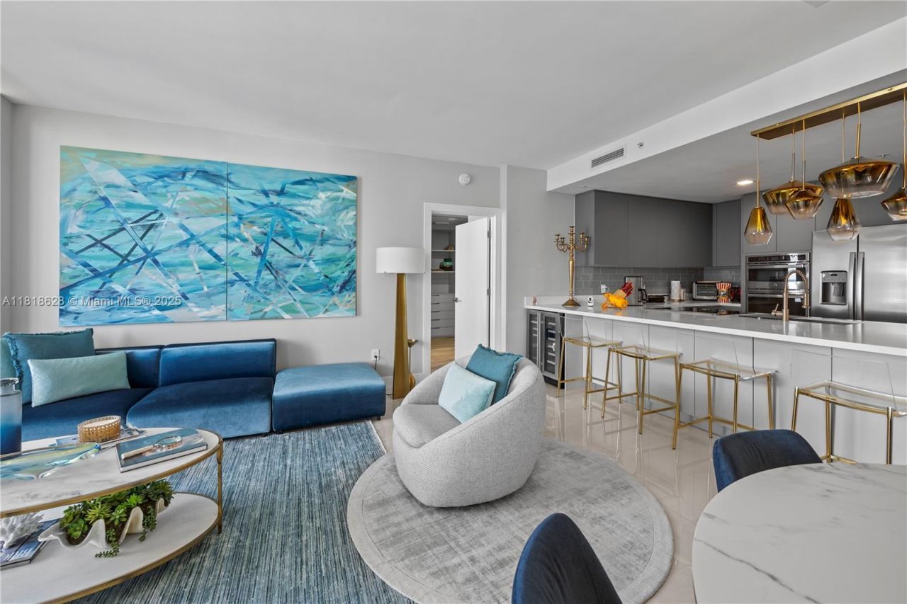 801 Brickell Key Blvd, Unit 2203, Miami, FL 33131 Photo