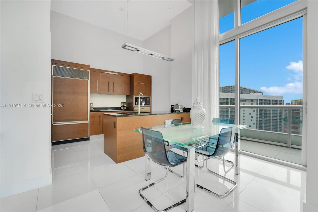 485 Brickell Ave, Unit 4004, Miami, FL 33131 Photo