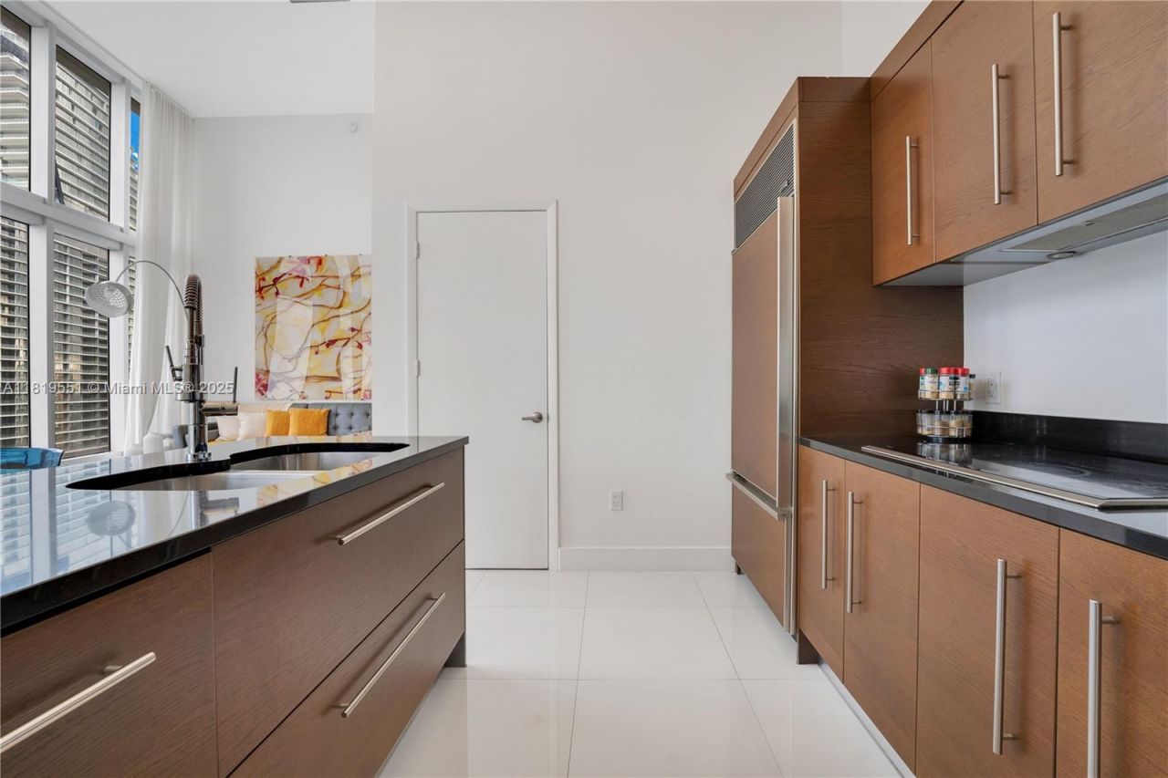 485 Brickell Ave, Unit 4004, Miami, FL 33131 Photo