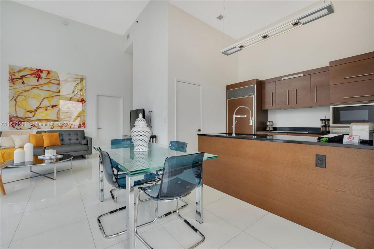 485 Brickell Ave, Unit 4004, Miami, FL 33131 Photo