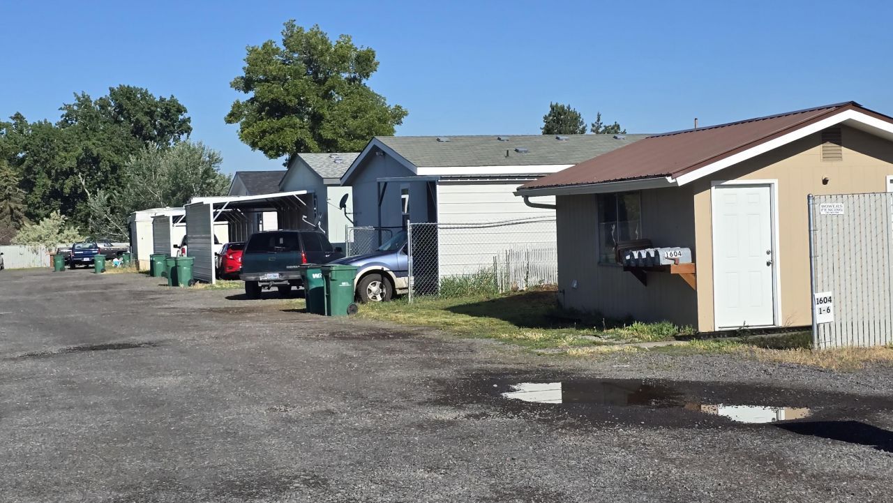 1604 Hope Street, Klamath Falls, OR 97603 Main Photo