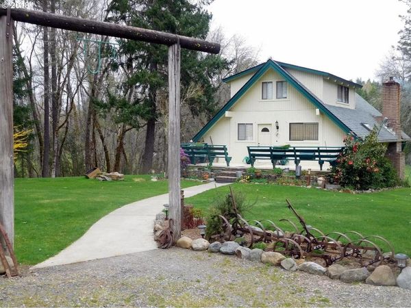 151 Greenview Drive, Cave Junction, OR 97523