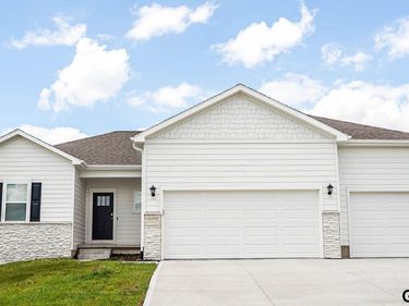 20460 Westridge Drive, Gretna, NE 68028