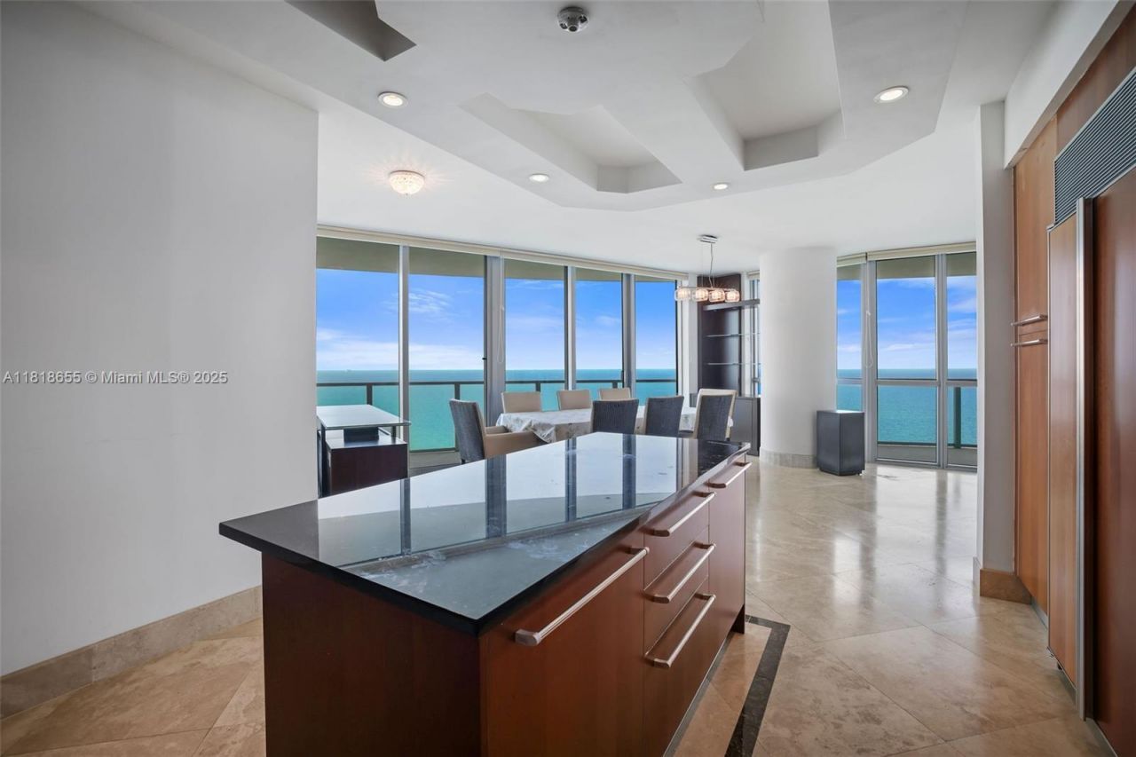 3101 S Ocean Dr, Unit 2708, Hollywood, FL 33019 Photo