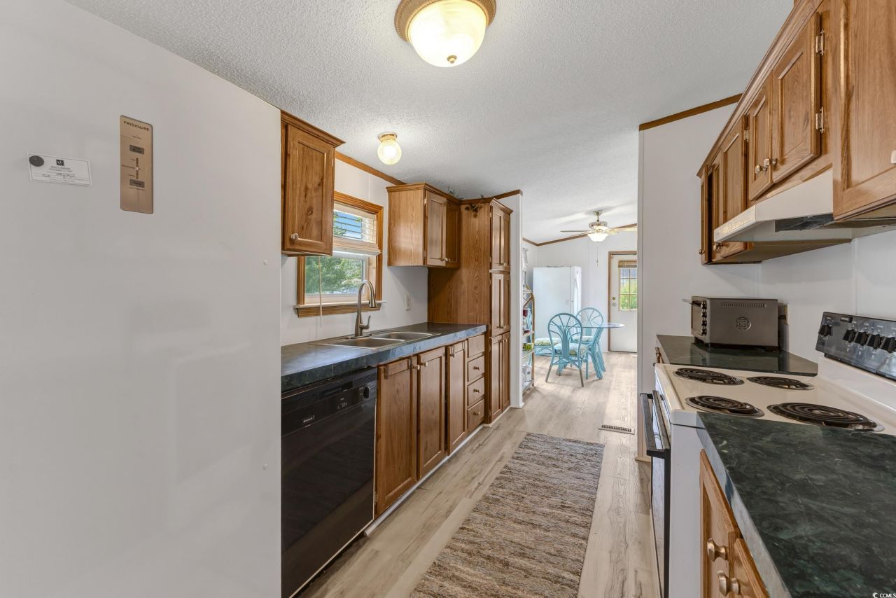 259 Iroquis Trail Photo 19