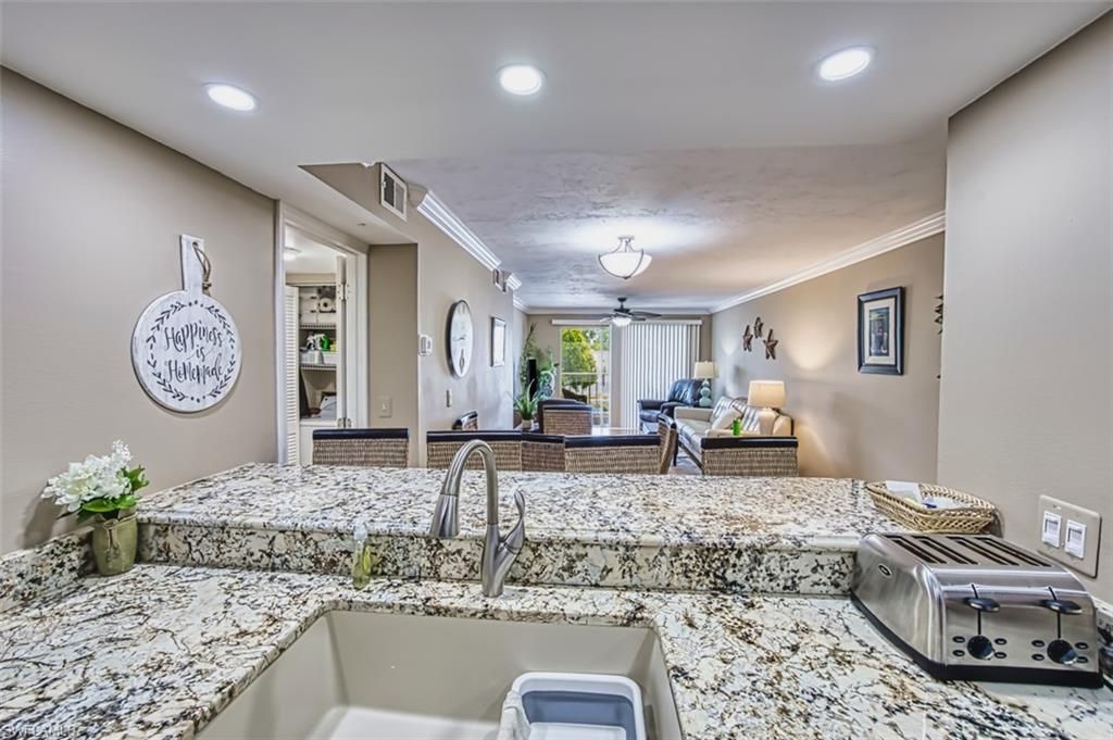 2885 Palm Beach Blvd, Unit 105, Fort Myers, FL 33916 Photo