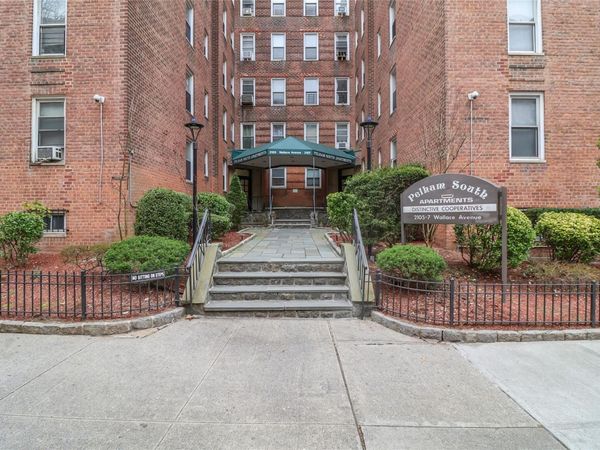 2105 Wallace Avenue, Unit 4A, Bronx, NY 10462
