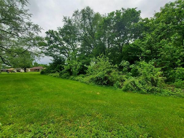 000 Vine Street , Oakland, KY 42159