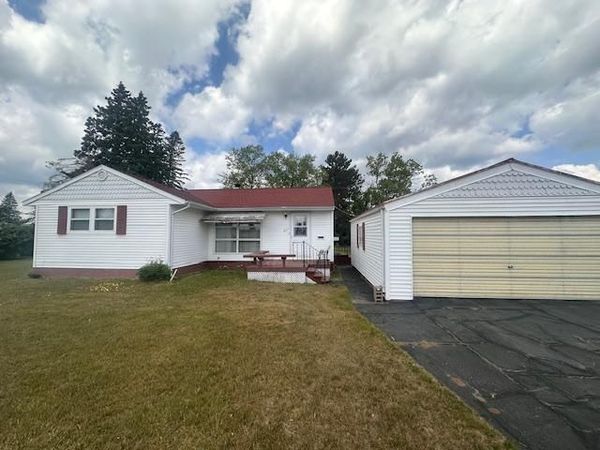 21 Glen Circle, Babbitt, MN 55706