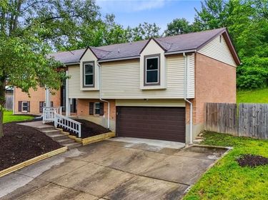 1153 King Richard Parkway, Dayton, OH 45449