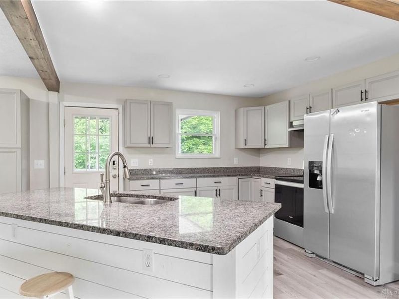 1153 King Richard Parkway, Dayton, OH 45449 Photo 11