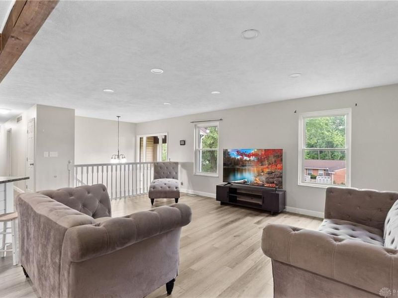 1153 King Richard Parkway, Dayton, OH 45449 Photo 8