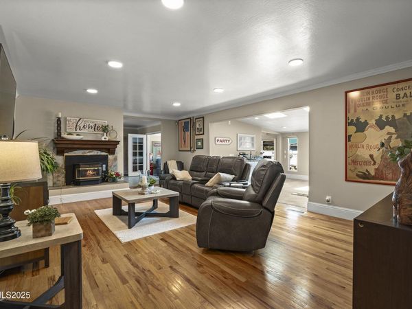 2195 W Plumb Lane, Reno, NV 89509