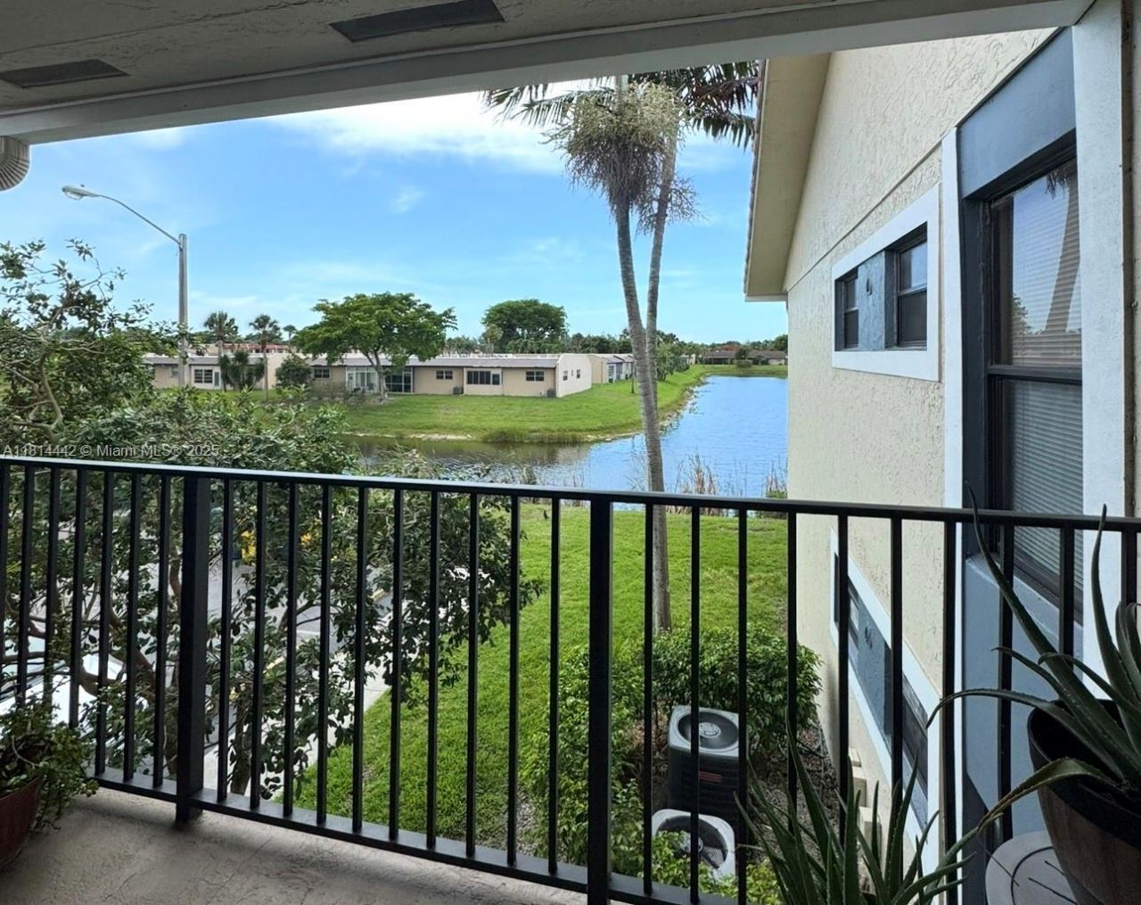 1484 Lake Crystal Dr, Unit E, West Palm Beach, FL 33411 Photo