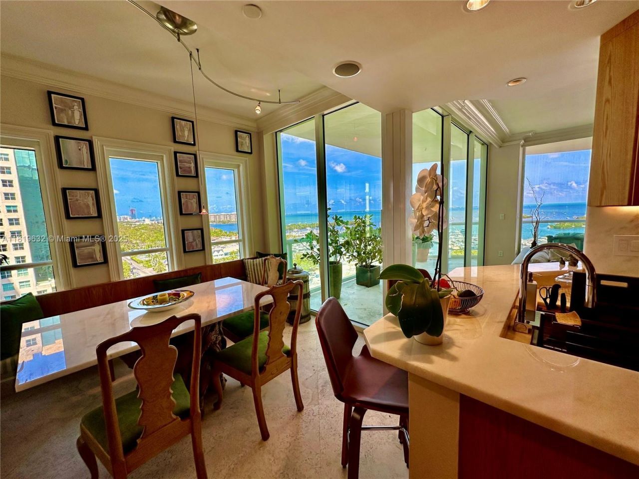 2645 S Bayshore Dr, Unit 1403, Miami, FL 33133 Photo