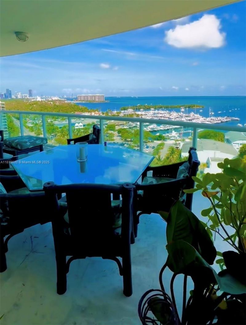 2645 S Bayshore Dr, Unit 1403, Miami, FL 33133 Photo