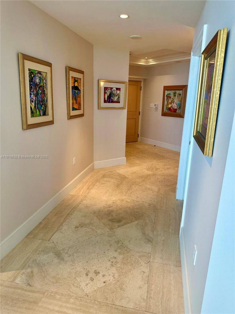 2645 S Bayshore Dr, Unit 1403, Miami, FL 33133 Photo