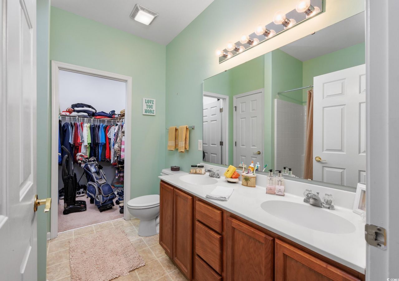 265 Connemara Dr. Photo 15