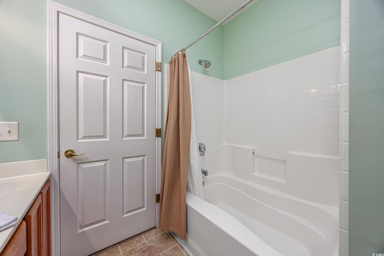 265 Connemara Dr. Photo 16