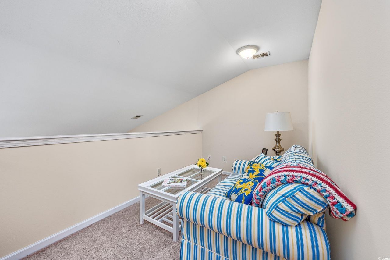 265 Connemara Dr. Photo 17