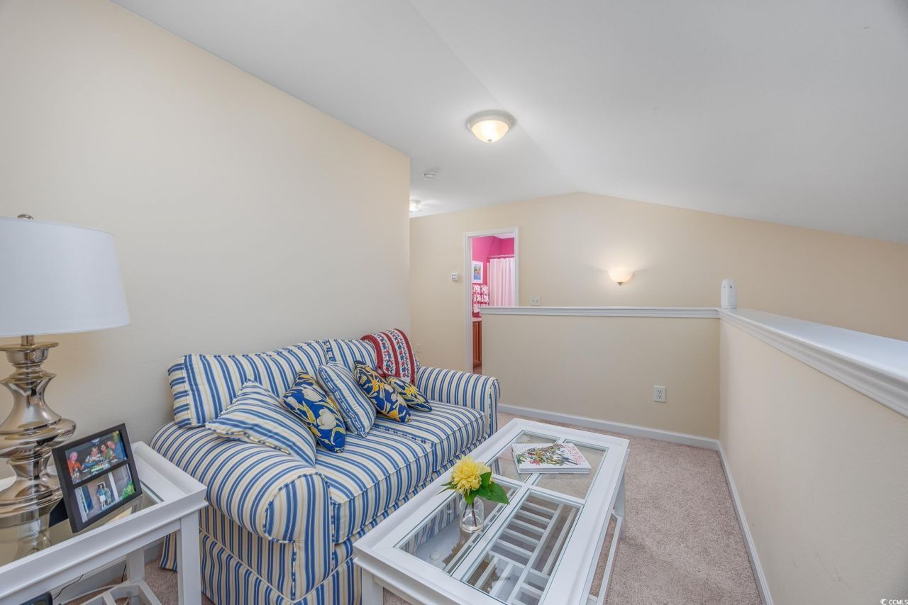 265 Connemara Dr. Photo 18