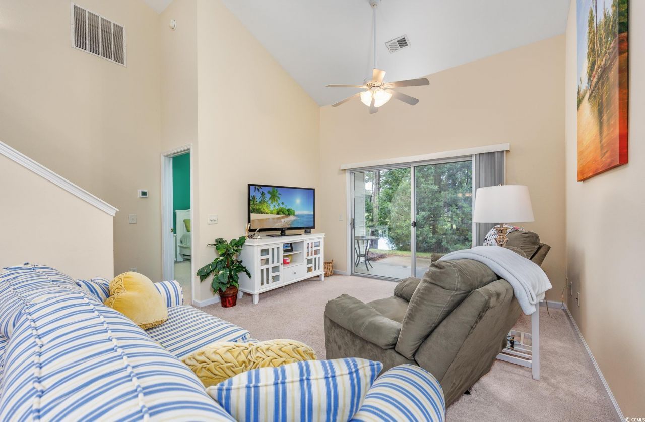 265 Connemara Dr. Photo 7