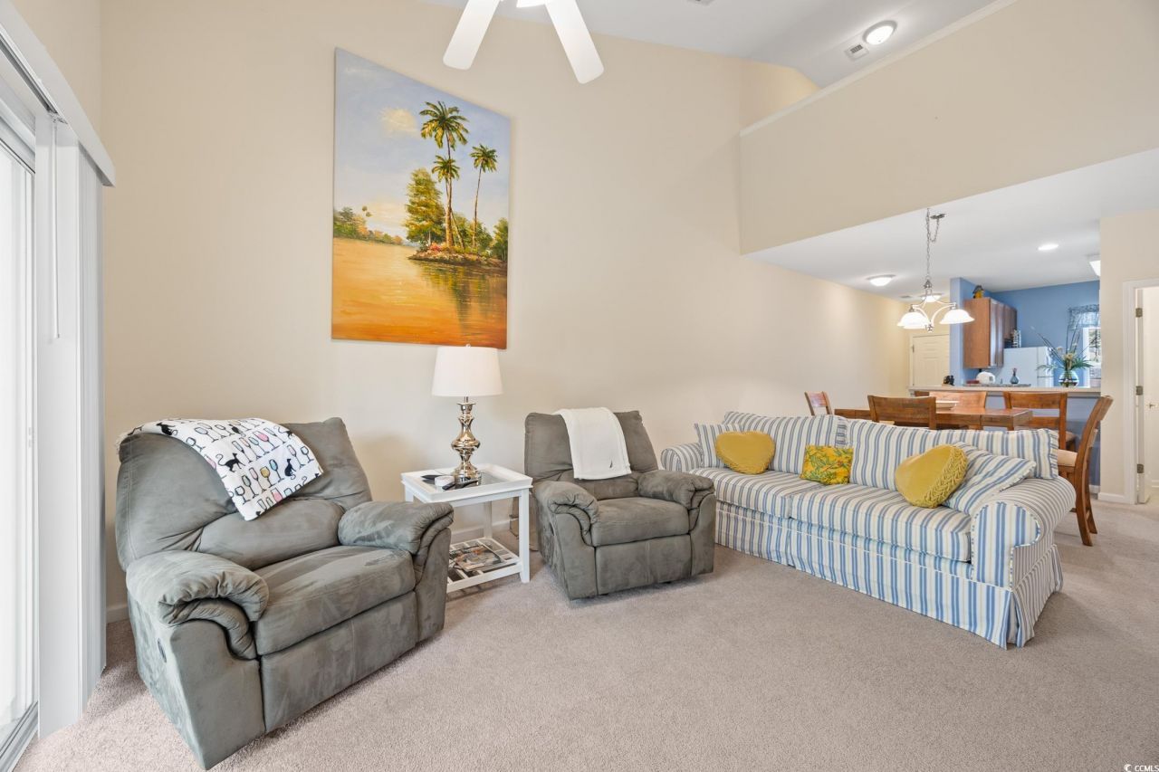 265 Connemara Dr. Photo 8