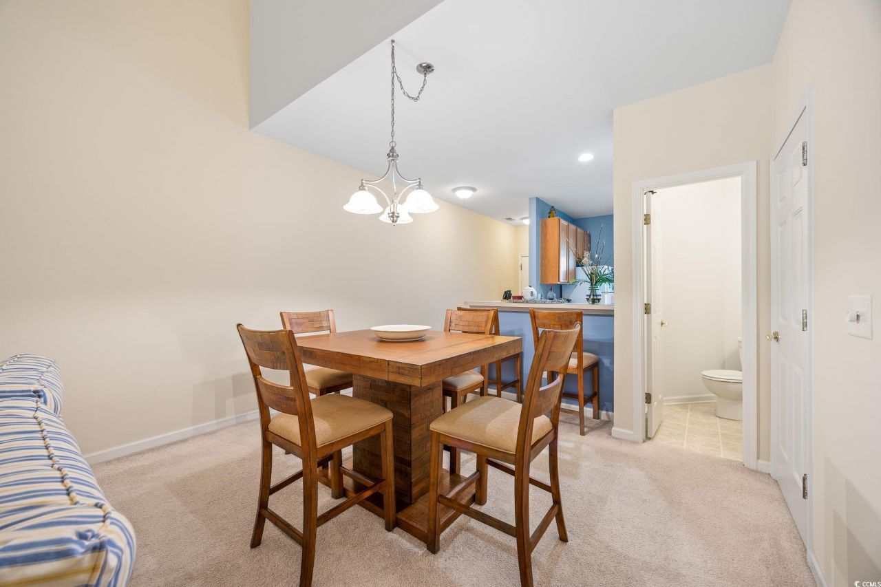 265 Connemara Dr. Photo 9