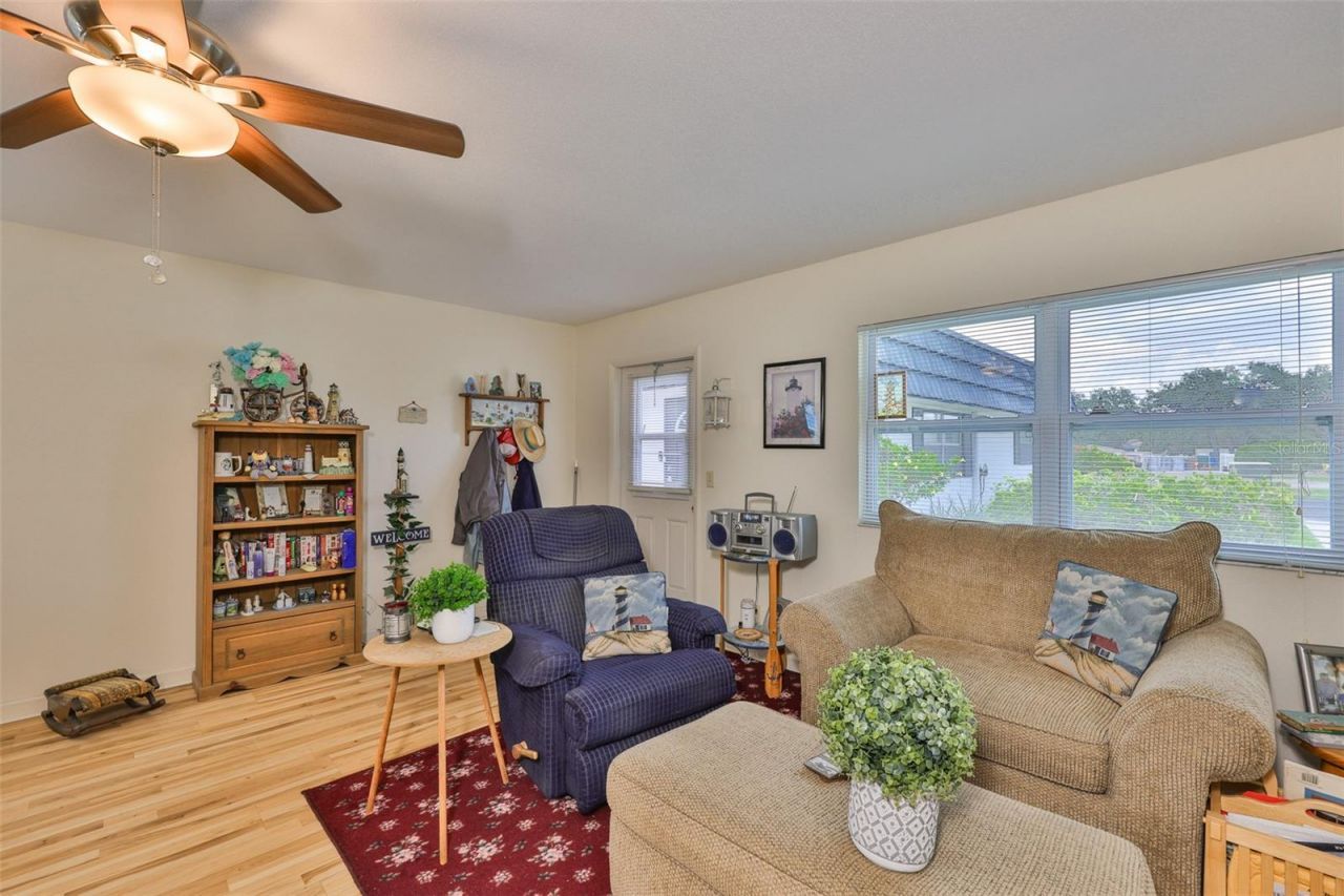 301 Kings Boulevard, Unit 130, Sun City Center, FL 33573 Photo