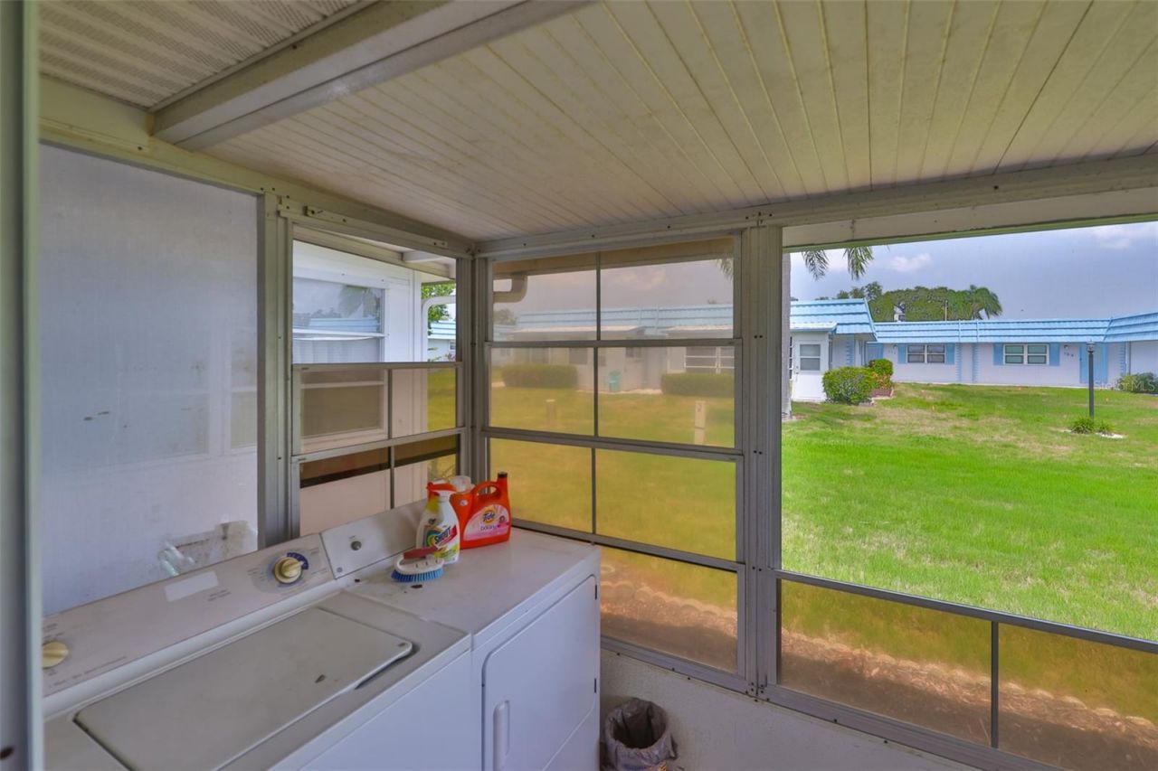301 Kings Boulevard, Unit 130, Sun City Center, FL 33573 Photo