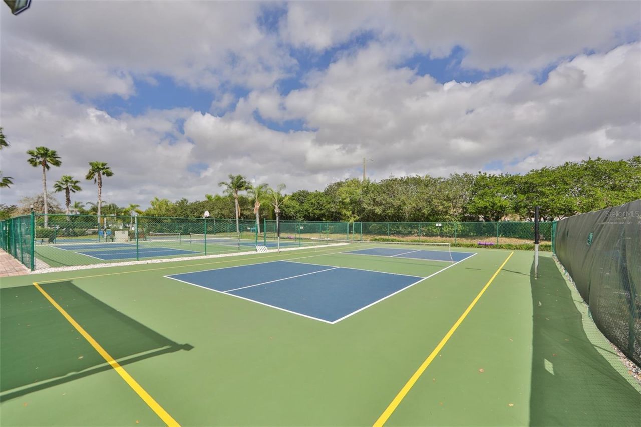 301 Kings Boulevard, Unit 130, Sun City Center, FL 33573 Photo