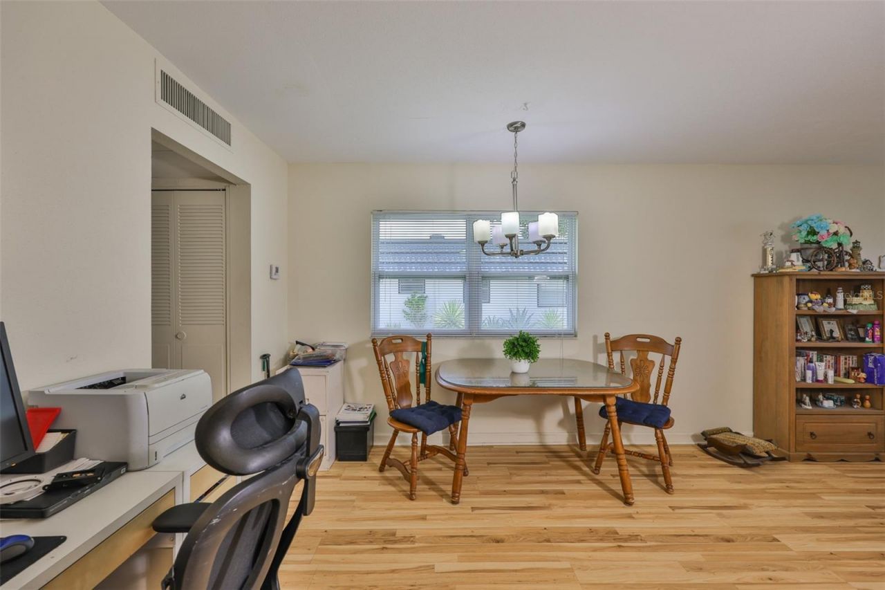 301 Kings Boulevard, Unit 130, Sun City Center, FL 33573 Photo