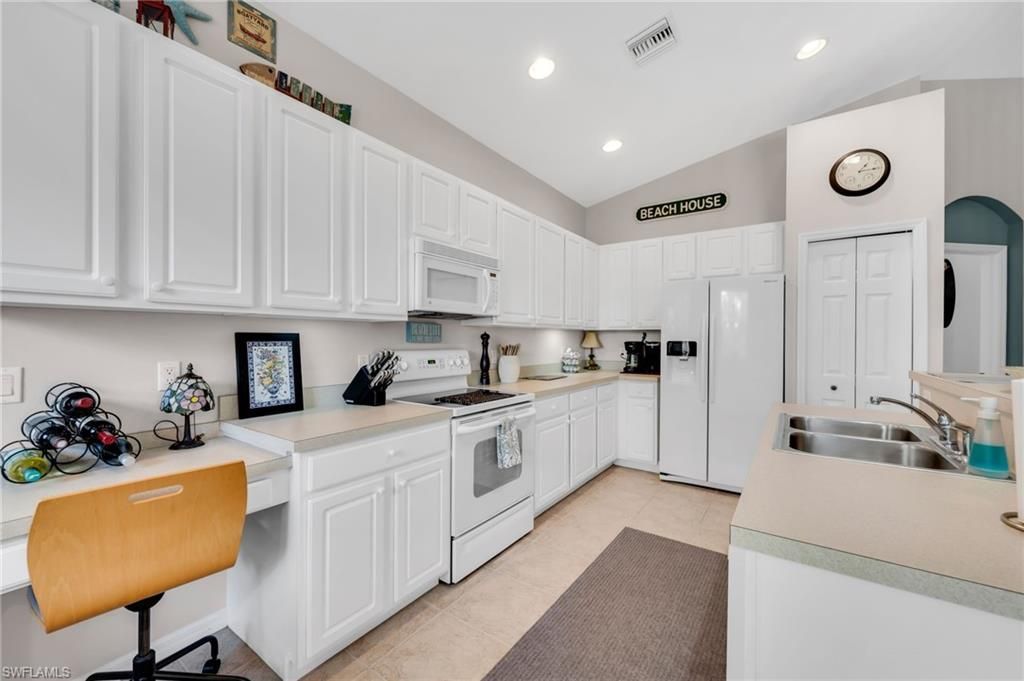 28220 Caballero Way, Unit 2422, Bonita Springs, FL 34135 Photo