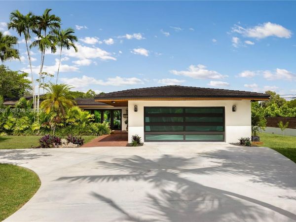 9670 SW 96th Ct, Miami, FL 33176