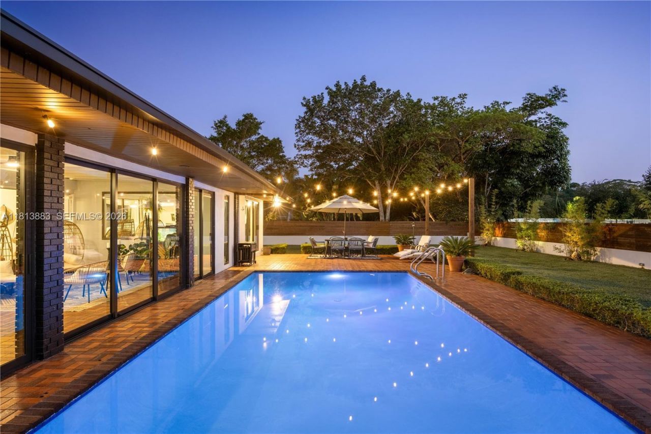 9670 SW 96th Ct, Miami, FL 33176 Photo