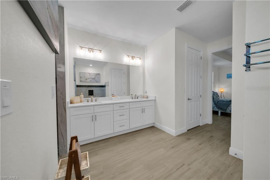 2518 SW 17th Ave, Cape Coral, FL 33914 Photo