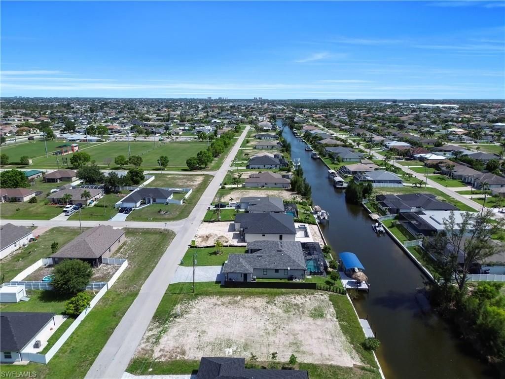 2518 SW 17th Ave, Cape Coral, FL 33914 Photo