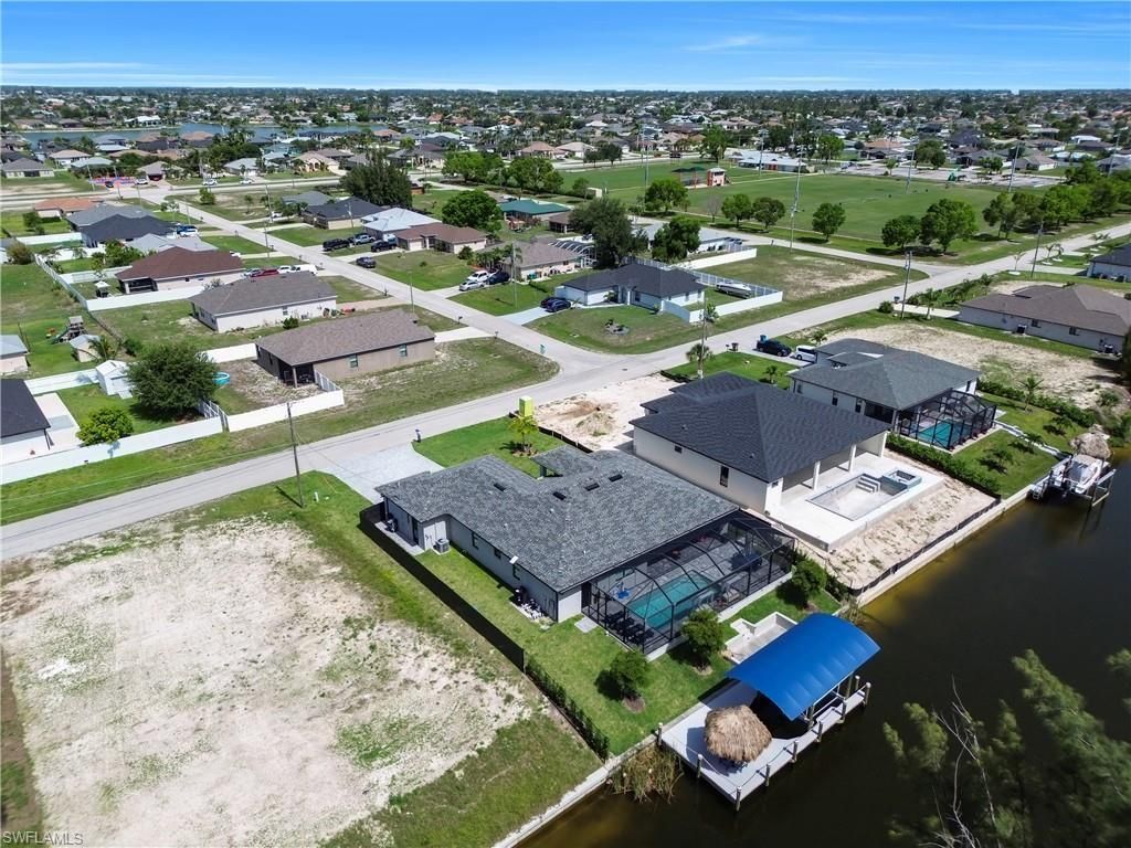 2518 SW 17th Ave, Cape Coral, FL 33914 Photo