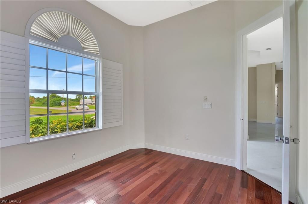 680 Mirror Lakes Ct, Lehigh Acres, FL 33974 Photo