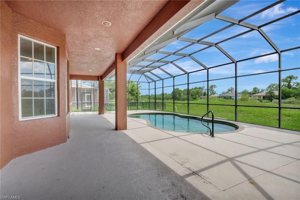 680 Mirror Lakes Ct, Lehigh Acres, FL 33974 Photo