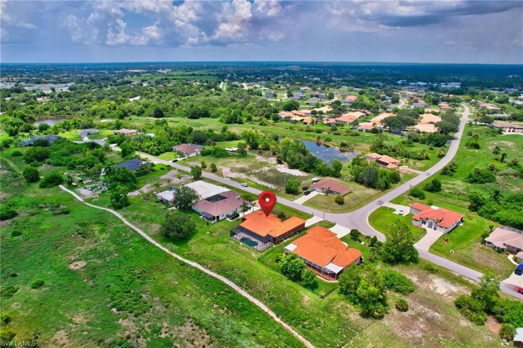 680 Mirror Lakes Ct, Lehigh Acres, FL 33974 Photo