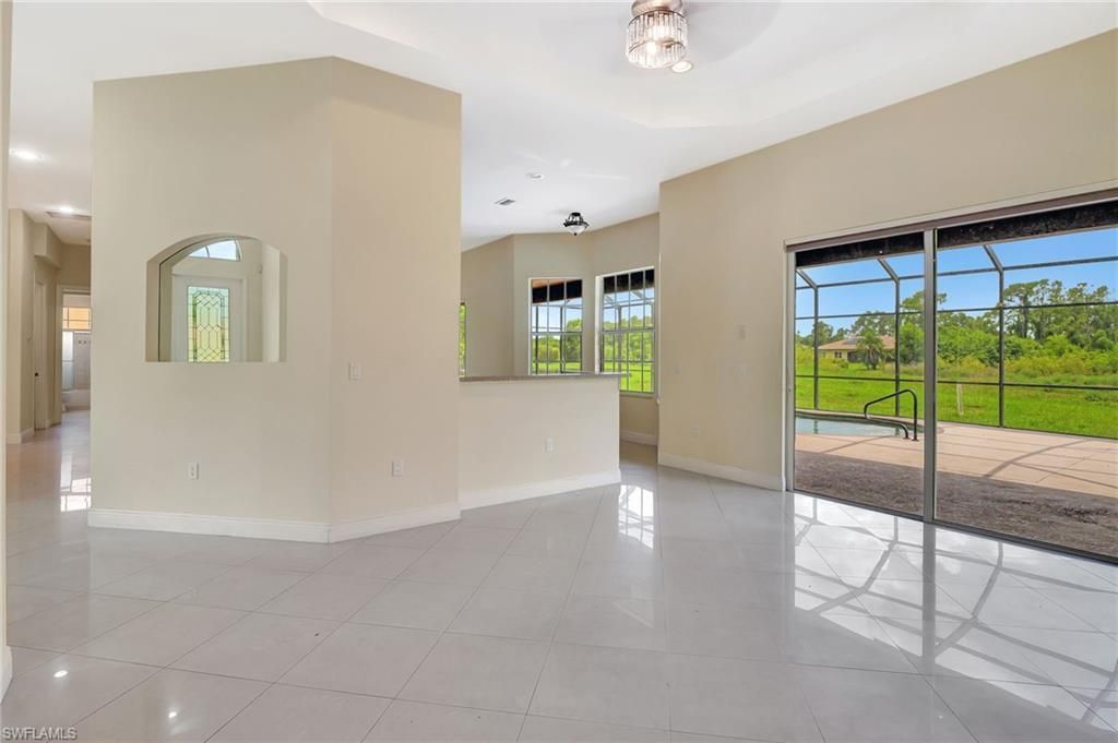 680 Mirror Lakes Ct, Lehigh Acres, FL 33974 Photo