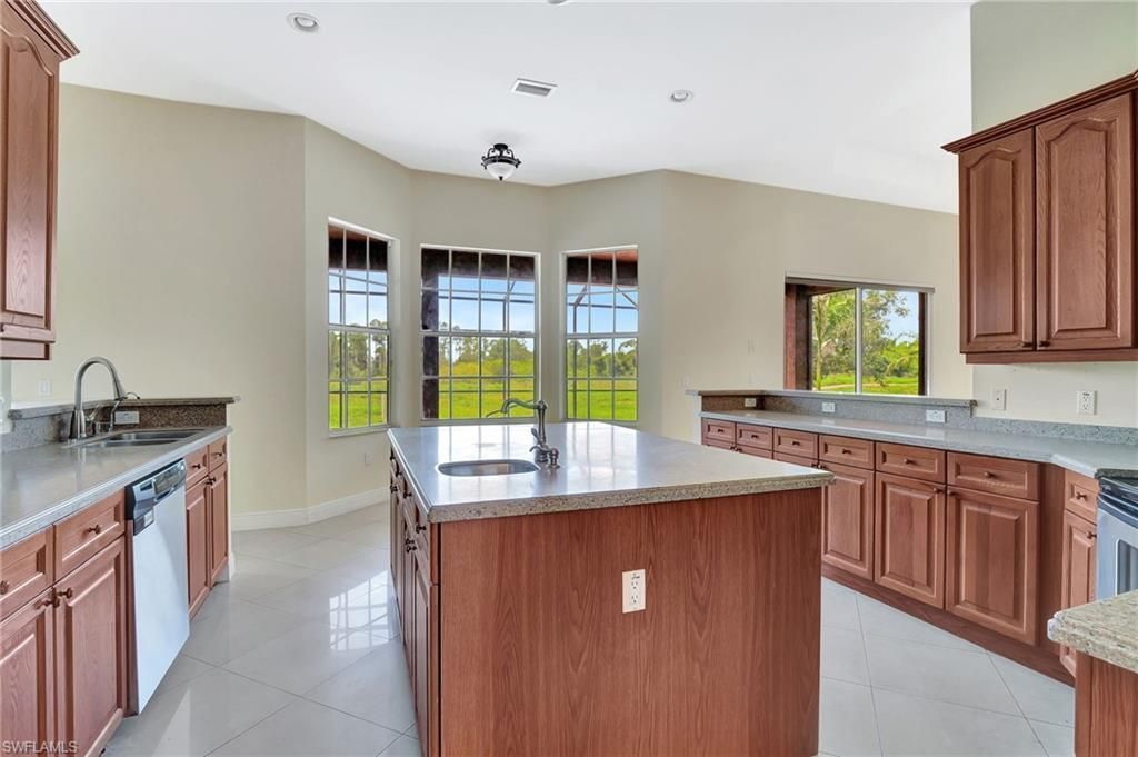 680 Mirror Lakes Ct, Lehigh Acres, FL 33974 Photo