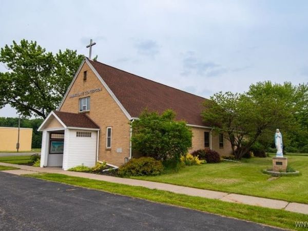 5875 Ellicott Street Road, East Bethany, NY 14054