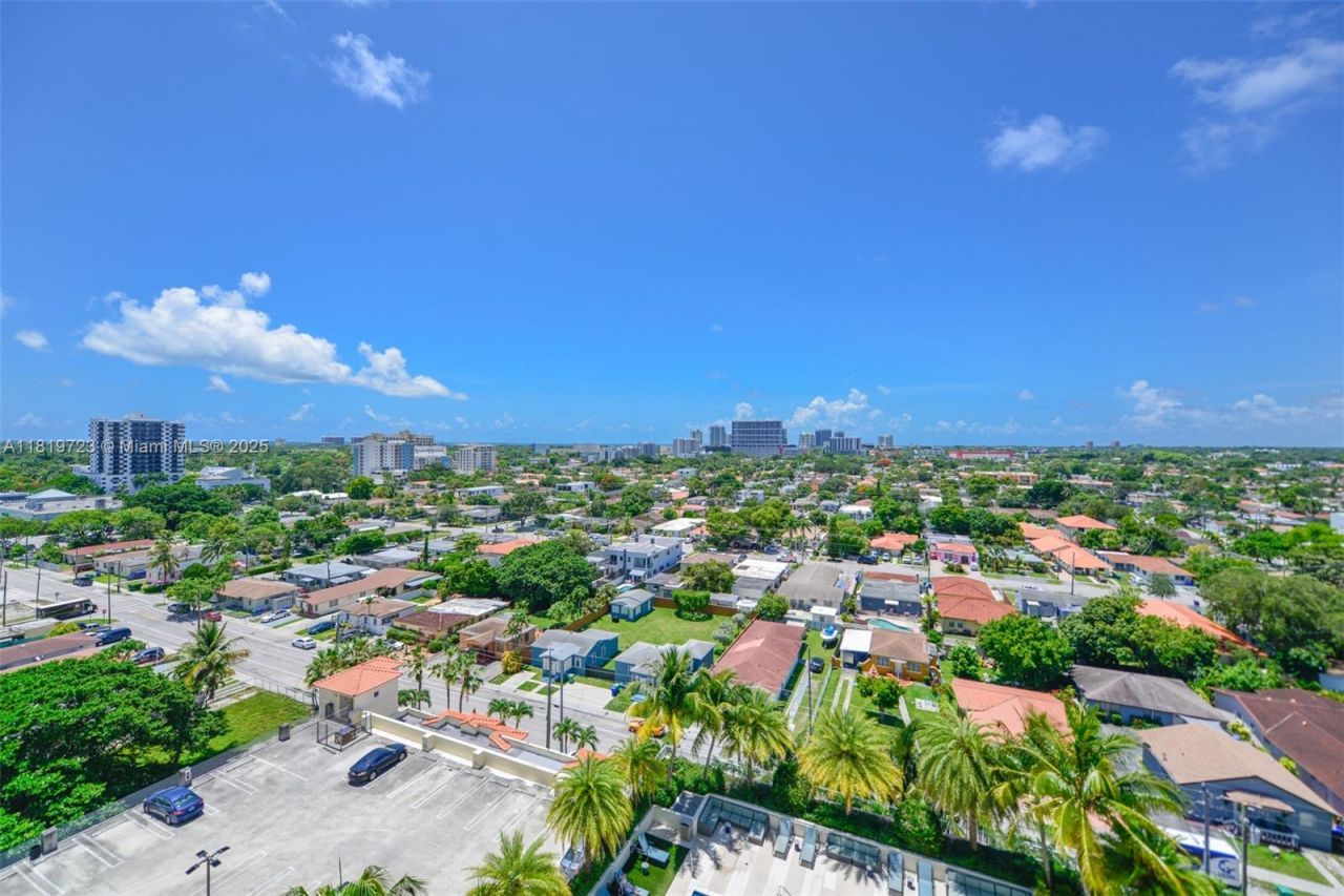 3000 Coral Way, Unit 1208, Miami, FL 33145 Photo