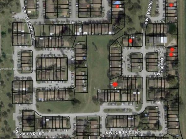 28124 SW 142nd Ct, Homestead, FL 33033